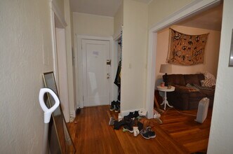 1880 Commonwealth Ave, Unit 16 in Boston, MA - Building Photo - Building Photo