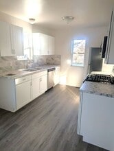 247 Reed Ave in Campbell, OH - Building Photo - Building Photo