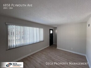 6858 Plymouth Ave in University City, MO - Building Photo - Building Photo