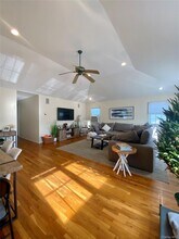 641 E Olive St in Long Beach, NY - Building Photo - Building Photo