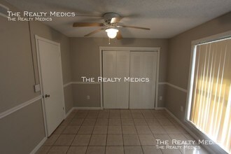 1896 CARALEE Blvd-Unit -#2 in Orlando, FL - Building Photo - Building Photo