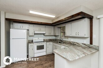 461 Truvall St SW in Palm Bay, FL - Building Photo - Building Photo