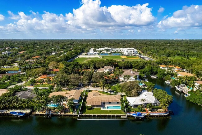 12511 Ramiro St in Coral Gables, FL - Building Photo - Building Photo