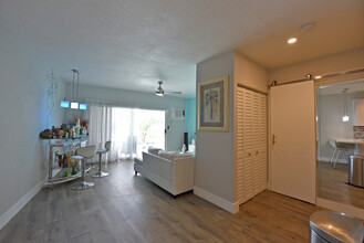 Harbor West Apartments in North Bay Village, FL - Building Photo - Building Photo