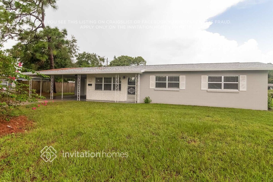 2631 Ambergate Rd in Winter Park, FL - Building Photo
