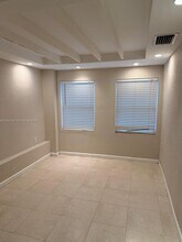 2140 NE 183rd St in North Miami Beach, FL - Building Photo - Building Photo