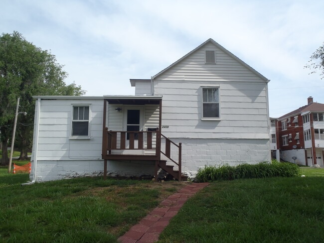 2405 El Tivoli Dr