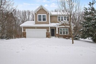 6542 Sanctuary Trail in Saugatuck, MI - Building Photo