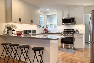 351 Ramona Dr in San Luis Obispo, CA - Building Photo - Building Photo