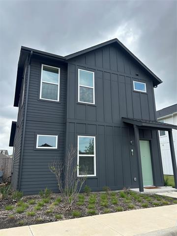 property at 2205 N Bonnie Brae St