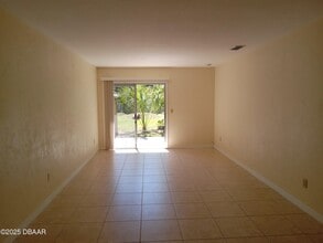 1618 Tuscaloosa Ave in Holly Hill, FL - Building Photo - Building Photo