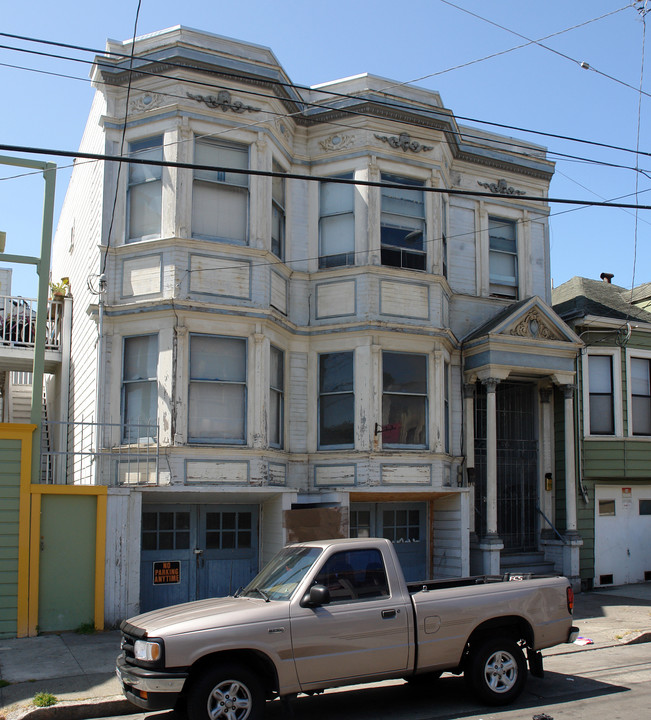 3069 26th St in San Francisco, CA - Building Photo