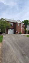 297 Tom Hunter Rd in Fort Lee, NJ - Building Photo