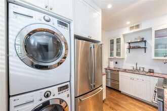 1616 Drexel Ave in Miami Beach, FL - Foto de edificio - Building Photo