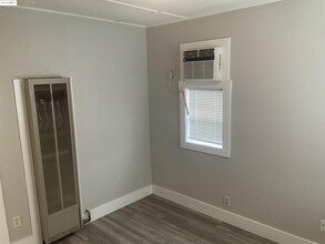 671 Indiana Ave in Brentwood, CA - Building Photo - Building Photo