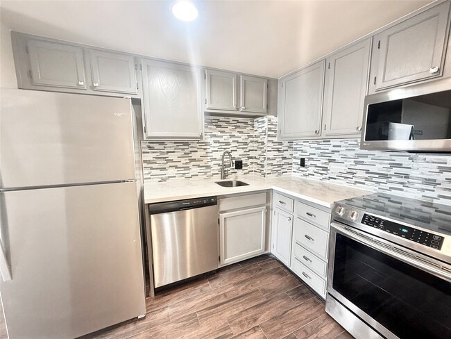 property at 2016 Main St