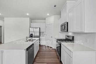 283 S Neon Ave in Fayetteville, AR - Building Photo - Building Photo