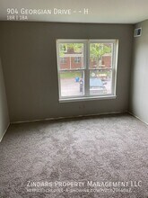 904 Georgian Dr in Danville, IL - Building Photo - Building Photo