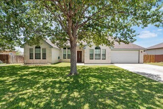 215 Saddle Blanket in Del Rio, TX - Foto de edificio - Building Photo