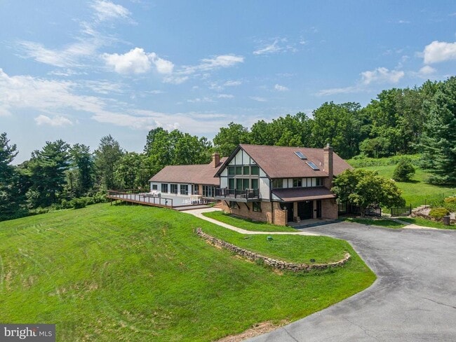 property at 1496 Orchard Ln