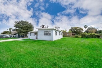 1213 Lawne Blvd in Orlando, FL - Building Photo - Building Photo
