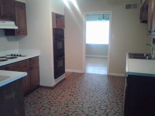 property at 3573 Hanna Dr