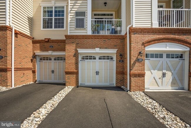 23235 Milltown Knoll Square in Ashburn, VA - Building Photo - Building Photo