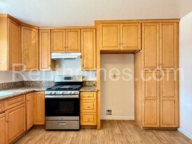 10946 Decatur Rd in San Diego, CA - Building Photo