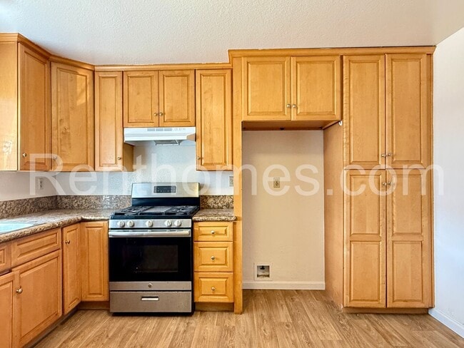 property at 10946 Decatur Rd