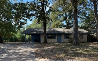 3610 Shamrock in Pine Bluff, AR - Building Photo