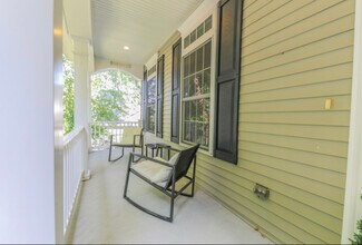 2 Blackstone Ct in Danbury, CT - Building Photo - Building Photo