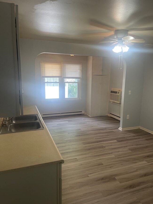 407 Hamilton St in Warrensburg, MO - Building Photo - Building Photo