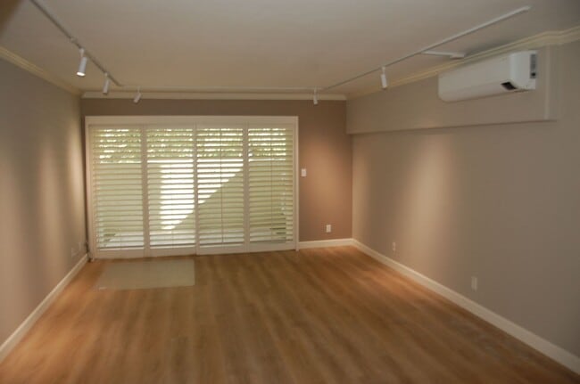 5516 Armitos in Goleta, CA - Building Photo - Building Photo