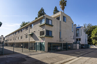 Balboa Village Apartments in Northridge, CA - Building Photo - Building Photo