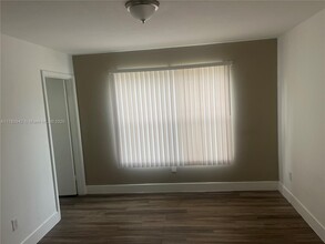 4361 W McNab Rd in Pompano Beach, FL - Building Photo - Building Photo