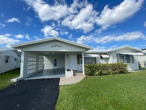 138 Ocean Ct in Boynton Beach, FL - Building Photo