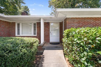 559 Bailey St in Mars Hill, NC - Building Photo - Building Photo
