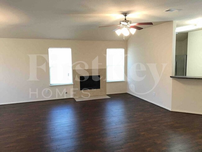 1218 Jewel Ln in Lancaster, TX - Building Photo - Building Photo