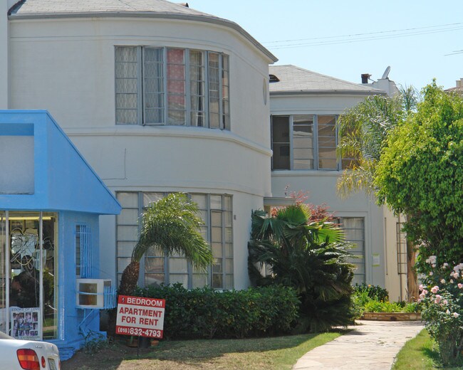 1215 S La Cienega Blvd in Los Angeles, CA - Building Photo - Building Photo