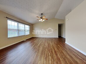 9235 Sawgrass Dr in Miamisburg, OH - Building Photo - Building Photo