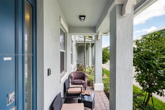 3944 Poinciana Ln in Hollywood, FL - Building Photo - Building Photo