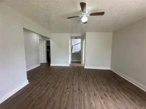 2372 Hazel Ave in Beaumont, TX - Building Photo - Building Photo