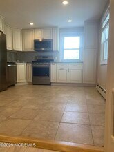 106 Wallace St in Red Bank, NJ - Building Photo - Building Photo