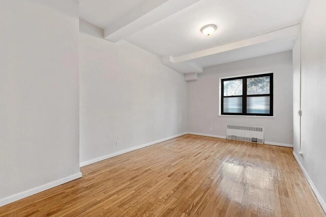 property at 3616 Henry Hudson Pkwy