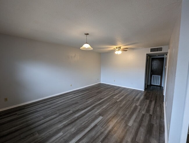 property at 1520 E Boswell St