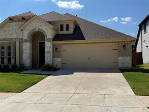 302 Kettlewood Dr in Wylie, TX - Building Photo - Building Photo