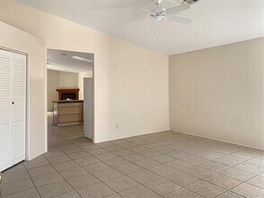 54200 Avenida Ramirez in La Quinta, CA - Foto de edificio - Building Photo