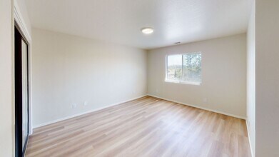 43 Brewer St in Templeton, CA - Building Photo - Building Photo