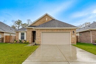 3939 Sugardale St in Baytown, TX - Building Photo - Building Photo