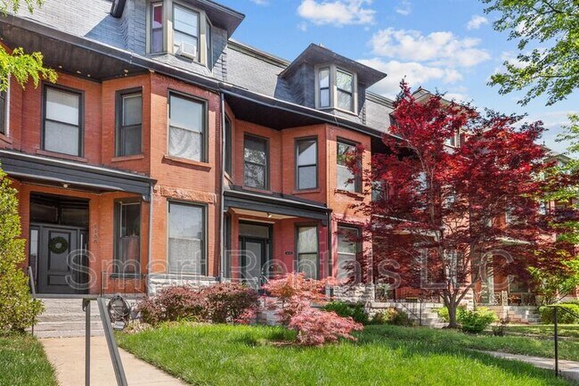 4133 Laclede Ave in St. Louis, MO - Building Photo - Building Photo